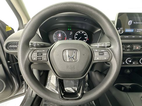 Used 2023 Honda HR-V LX image 11