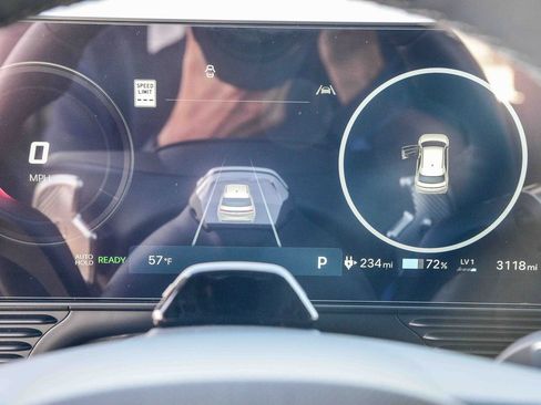 Used 2025 Hyundai Ioniq 5 Limited image 51