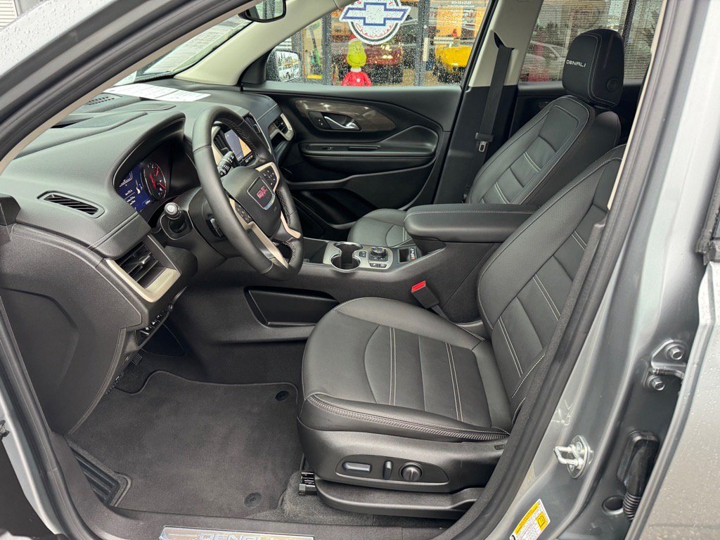 Used 2024 GMC Terrain Denali AWD/4WD image 7