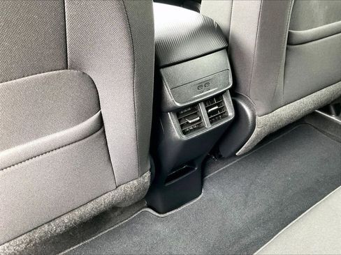 Used 2025 Chevrolet Equinox LT w/ Safety and Technology Package AWD/4WD image 26