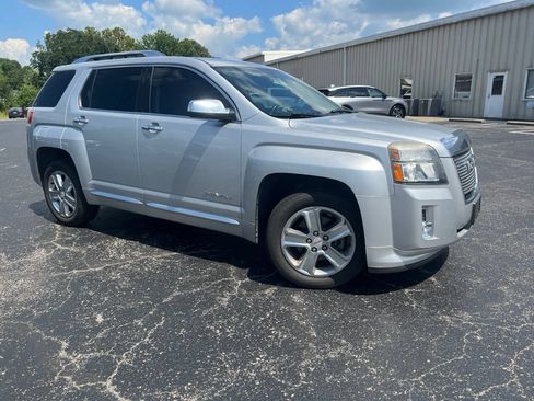 Used 2013 GMC Terrain Denali FWD image 2