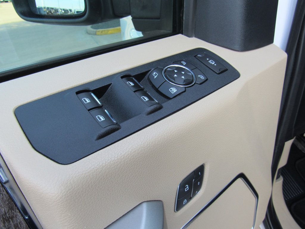 Used 2019 Ford F350 Lariat w/ Lariat Ultimate Package AWD/4WD image 14