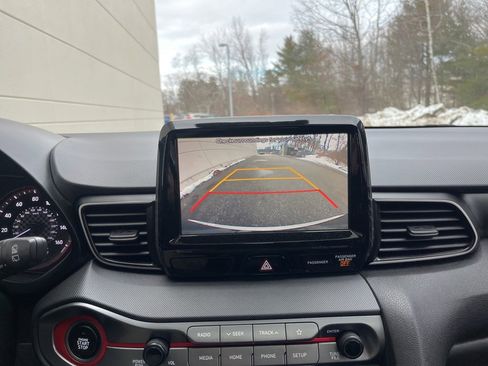 Used 2019 Hyundai Veloster 2.0 Premium image 26