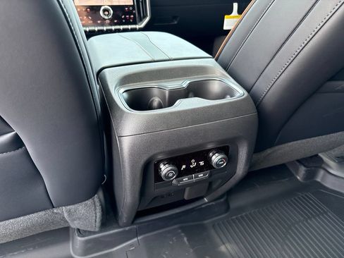 New 2026 GMC Acadia AT4 w/ Super Cruise Package AWD/4WD image 43