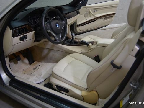 Used 2011 BMW 328i Convertible RWD image 24