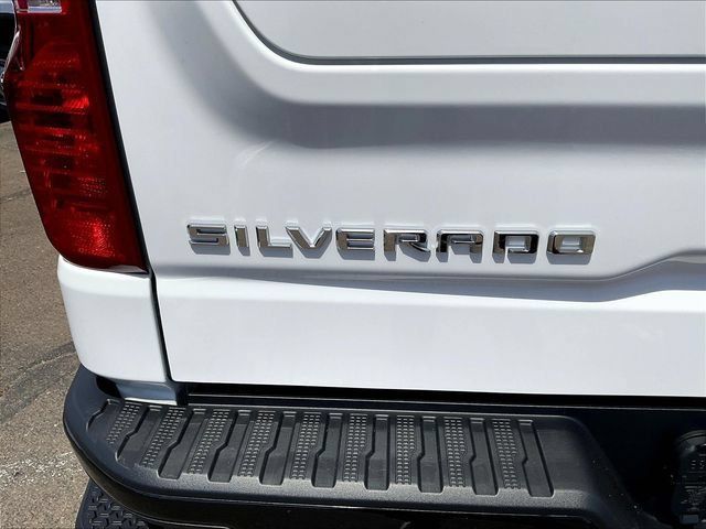 Used 2026 Chevrolet Silverado 1500 Custom Trail Boss w/ Turbomax Blackout Package AWD/4WD image 11
