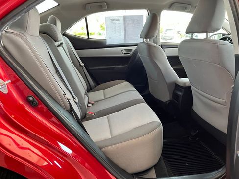 Used 2018 Toyota Corolla LE FWD image 34