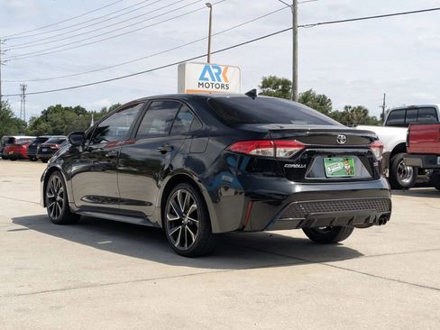 Used 2020 Toyota Corolla SE FWD image 2