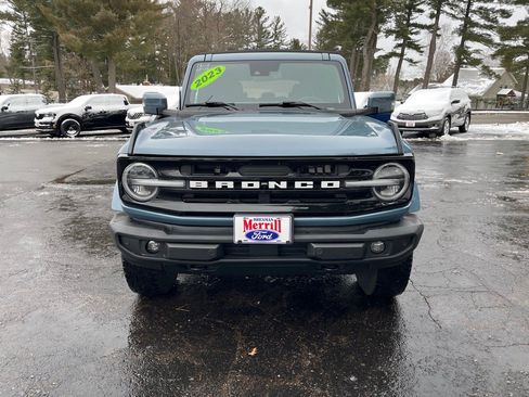 Used 2023 Ford Bronco Outer Banks image 2
