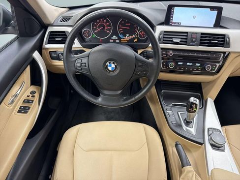 Used 2018 BMW 320i xDrive Sedan w/ Convenience Package AWD/4WD image 27