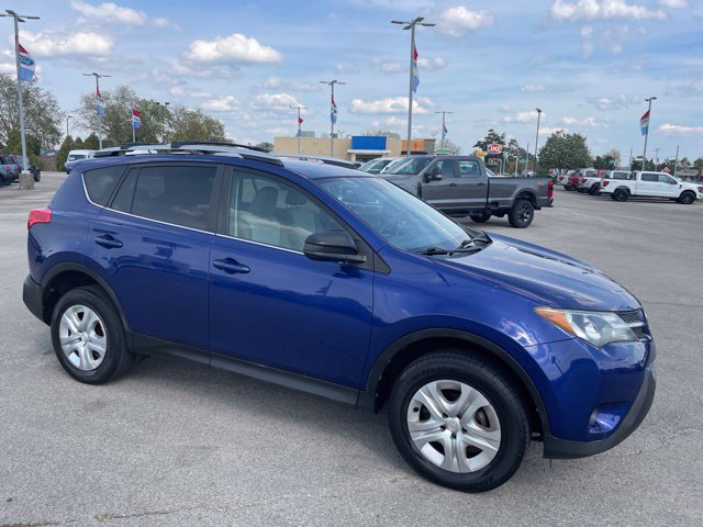 Used 2014 Toyota RAV4 LE AWD/4WD image 2