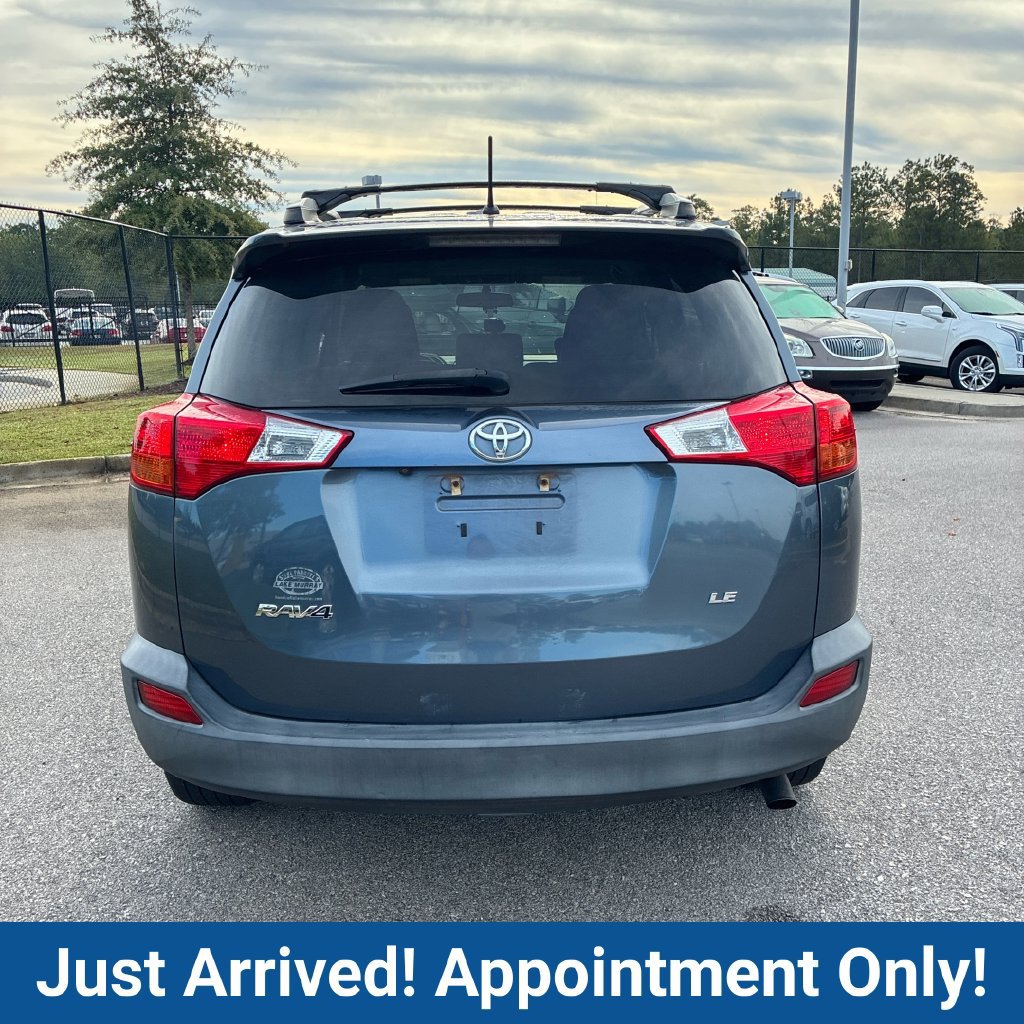 Used 2013 Toyota RAV4 LE FWD image 4