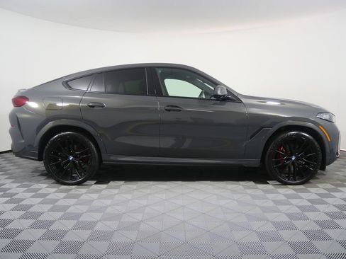 Certified 2026 BMW X6 xDrive40i AWD/4WD image 2