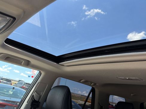 Used 2022 Toyota 4Runner SR5 Premium w/ Moonroof Package RWD image 39