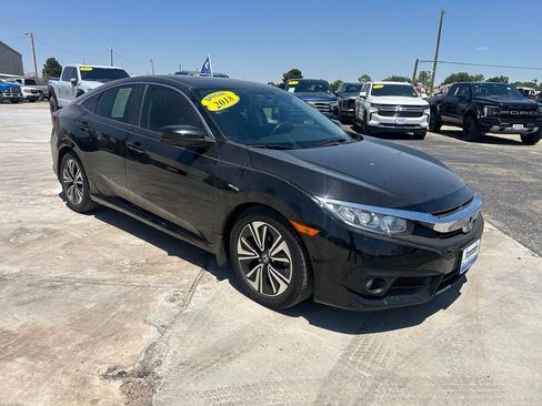 Used 2018 Honda Civic EX-T image 3