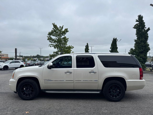 Used 2013 GMC Yukon XL Denali AWD/4WD image 11