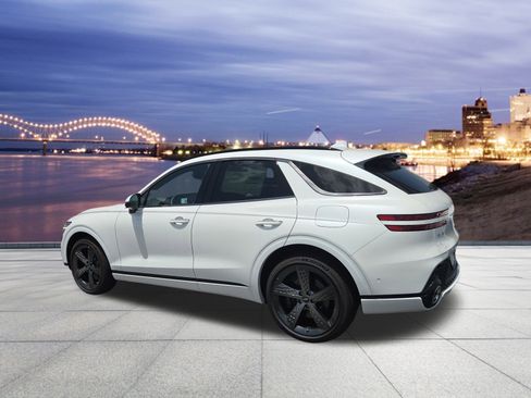 New 2025 Genesis GV70 2.5T w/ Sport Prestige Package image 3