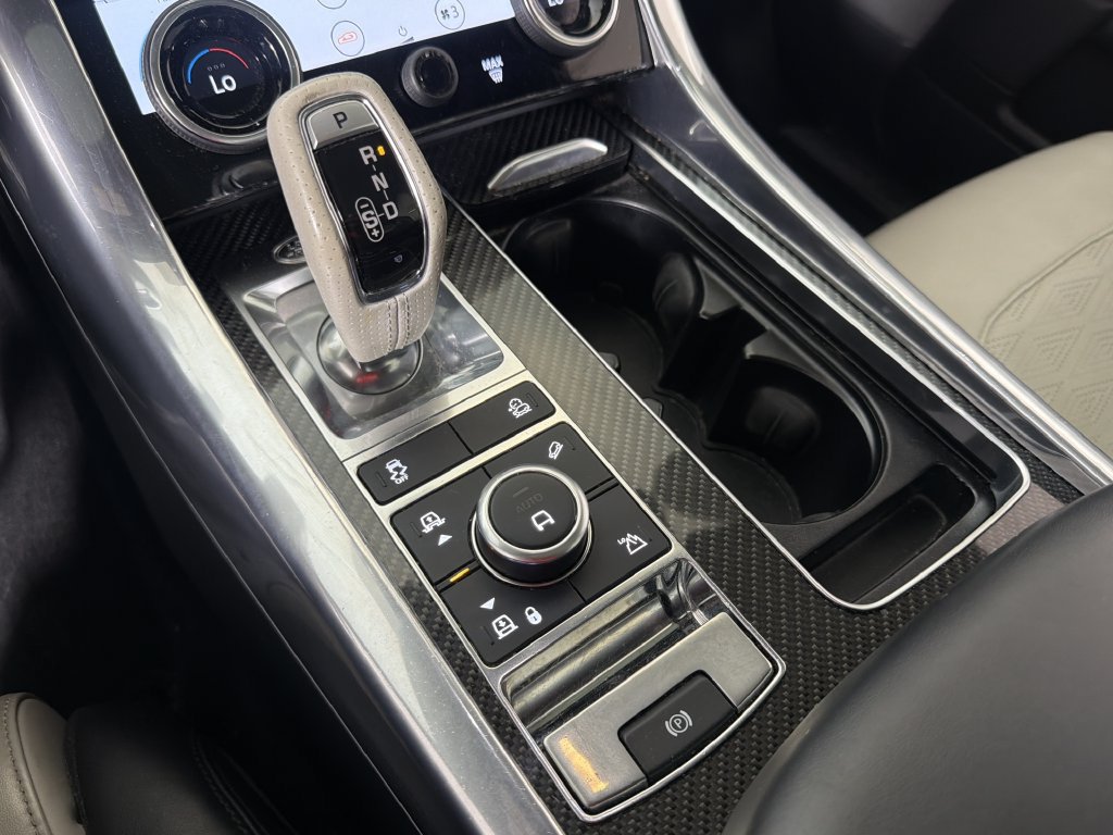 Used 2019 Land Rover Range Rover Sport SVR AWD/4WD image 25