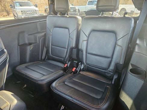 Used 2024 Ford Bronco Badlands image 17