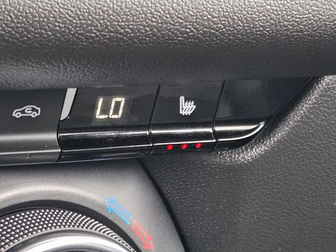 Used 2025 Chevrolet Blazer LT FWD image 22