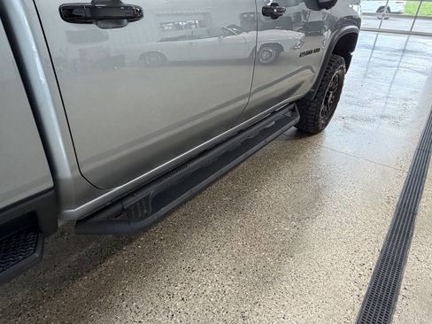 Used 2024 Chevrolet Silverado 2500 ZR2 w/ Technology Package image 57