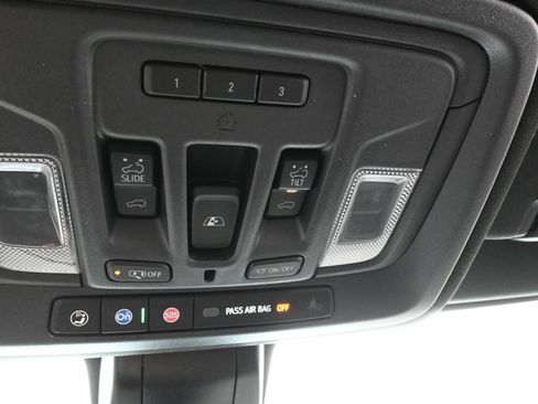 Used 2022 Chevrolet Silverado 2500 High Country w/ Z71 Off-Road Package AWD/4WD image 41