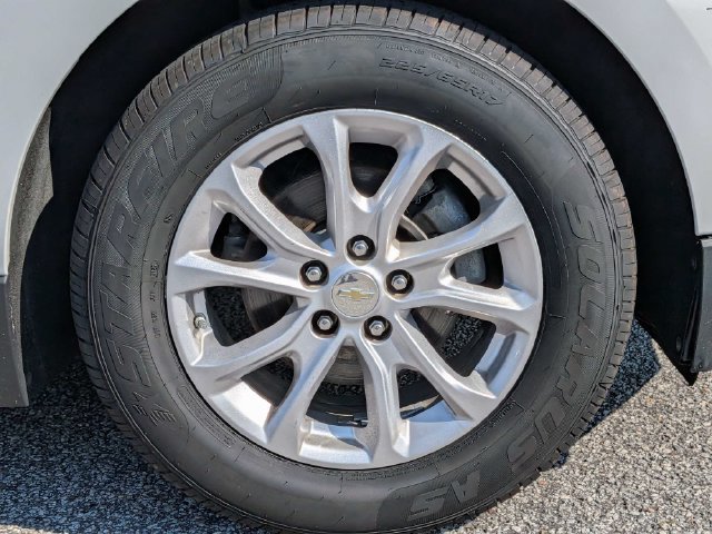 Used 2020 Chevrolet Equinox LS w/ LPO, Floor Liner Package FWD image 12