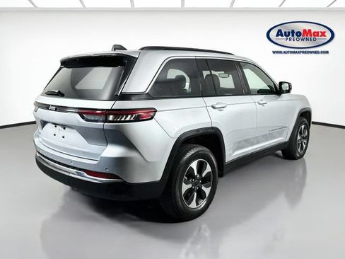 Used 2024 Jeep Grand Cherokee Limited 4xe AWD/4WD image 2