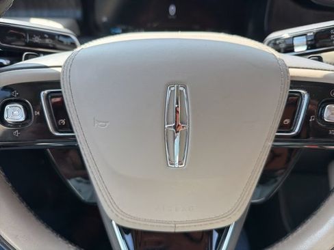 Used 2023 Lincoln Aviator Reserve RWD image 14