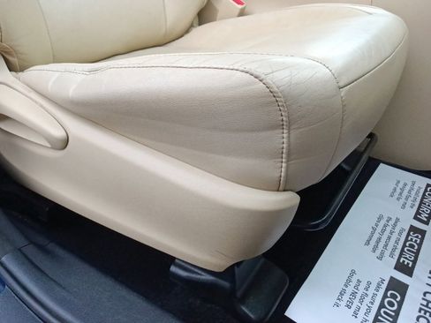 Used 2015 Toyota Highlander XLE image 35