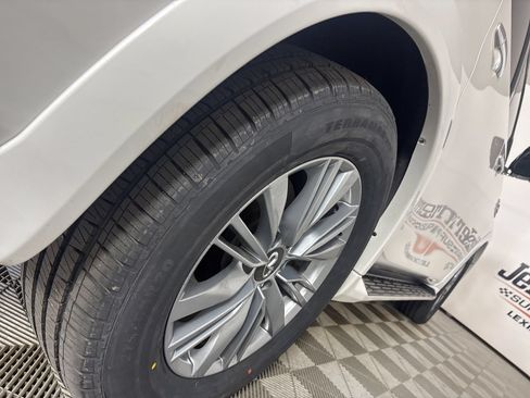 Used 2023 INFINITI QX80 Luxe w/ Cargo Package AWD/4WD image 37