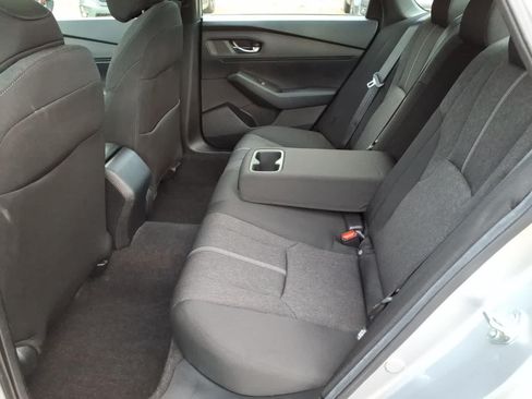 Used 2024 Honda Accord Sport image 9