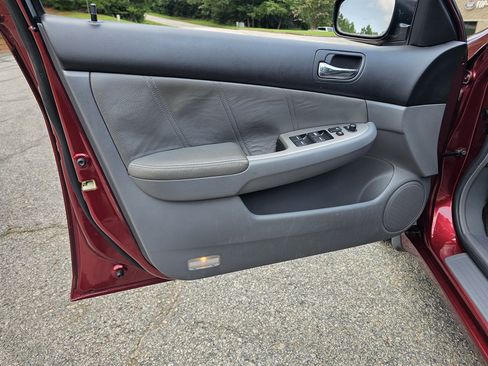Used 2003 Honda Accord EX image 40