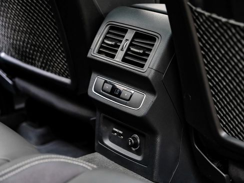 Used 2023 Audi Q5 2.0T Premium Plus image 40