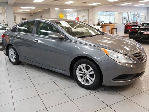 Used 2014 Hyundai Sonata GLS w/ Popular Equipment Group 2 FWD image 13
