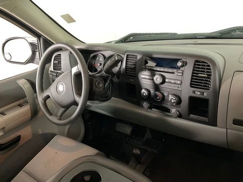 Used 2009 GMC Sierra 1500 W/T w/ SL Package image 28