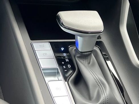 New 2026 Hyundai Elantra Hybrid FWD image 19
