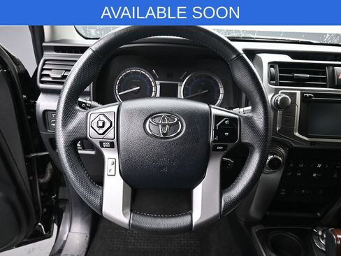 Used 2017 Toyota 4Runner Limited AWD/4WD image 17