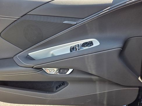 Used 2024 Chevrolet Corvette Stingray Coupe w/ Z51 Performance Package image 21