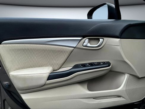 Used 2014 Honda Civic EX image 18