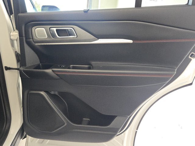 Used 2025 Ford Explorer ST AWD/4WD image 10