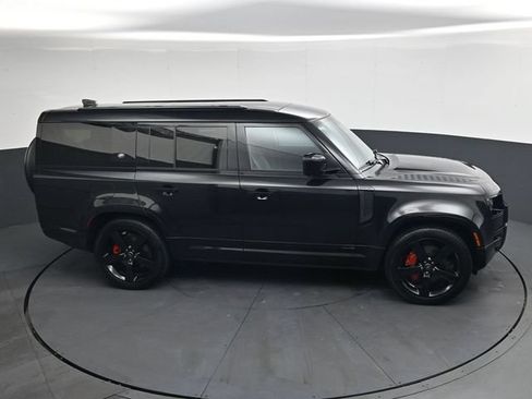 Used 2024 Land Rover Defender 130 X AWD/4WD image 24