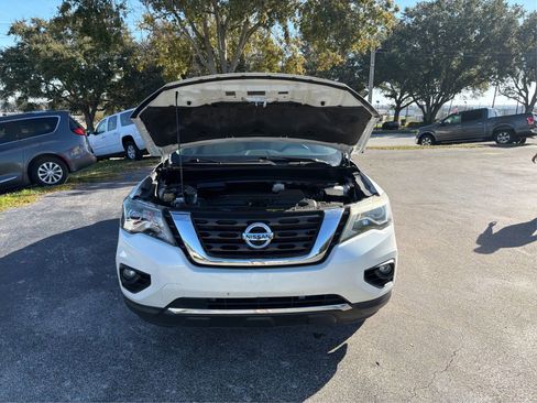 Used 2019 Nissan Pathfinder SL image 11