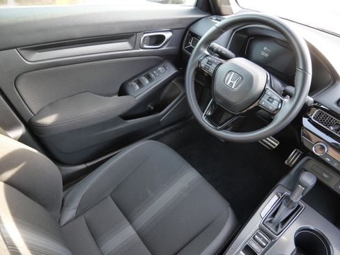 Used 2024 Honda Civic Sport image 9