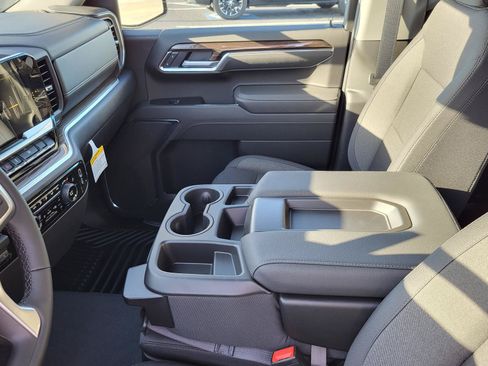 New 2026 Chevrolet Silverado 1500 LT w/ Texas Edition Plus RWD image 18