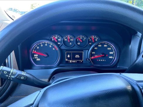 Used 2023 Chevrolet Silverado 1500 Custom AWD/4WD image 25