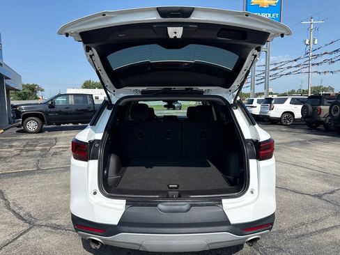 Used 2025 Chevrolet Blazer LT FWD image 6
