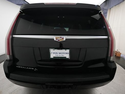Used 2019 Cadillac Escalade Premium Luxury image 26
