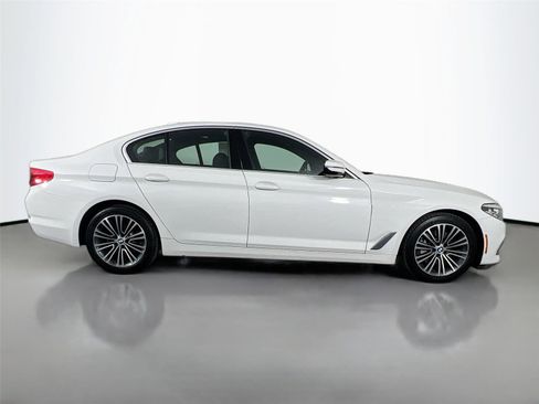 Used 2019 BMW 530i xDrive w/ Convenience Package AWD/4WD image 7