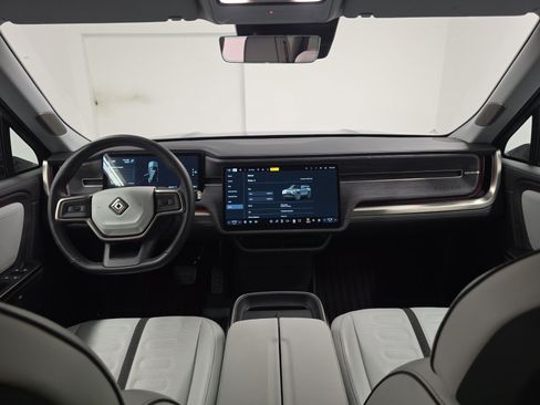 Used 2025 Rivian R1S Adventure AWD/4WD image 27
